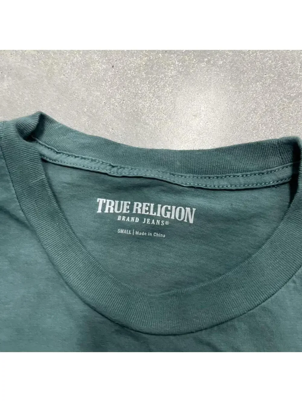 True Religion TRLGN Logo Graphic T Shirt Mens Small Green Casual Tee
